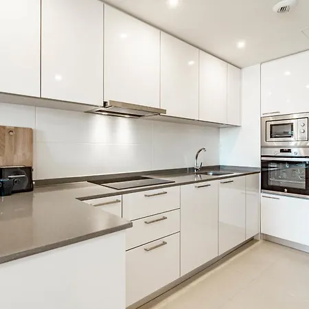 Jg35d - Modern 2br With Terrace Marbella