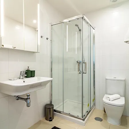 Apartment Jg35d - Modern 2br With Terrace